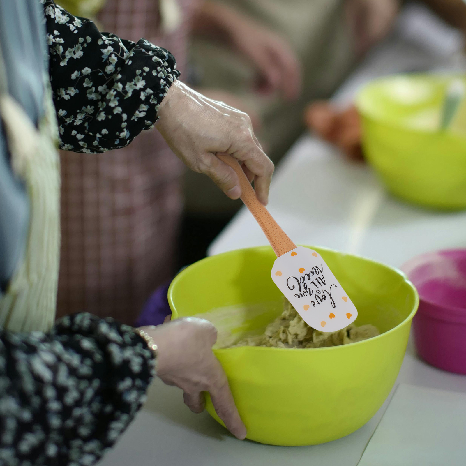 2個セット シリコン製バレンタインスパチュラセット 木製ハン - Silicone Spatula Set のレビューと価格